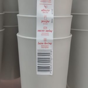 Conjunto de 4 copos de plástico